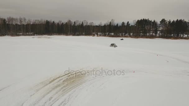 Winter-Offroad-Rennen. — Stockvideo