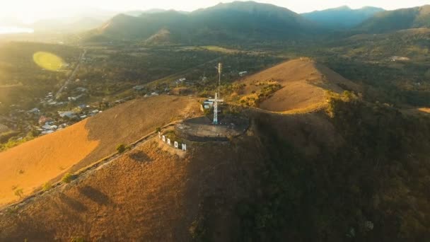Signe de la ville de Coron sur la colline. Croix sur une colline, Coron, Philippines, Palawan Busuanga .