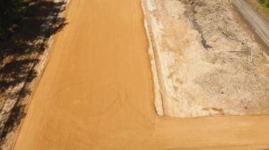 Yeni bir yol inşaatı.