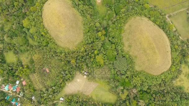 Chocolate Hills en Bohol, Filipinas, Vista aérea . — Vídeo de stock