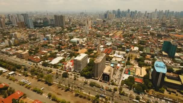 Ciudad aérea con rascacielos y edificios. Filipinas, Manila, Makati. — Vídeos de Stock