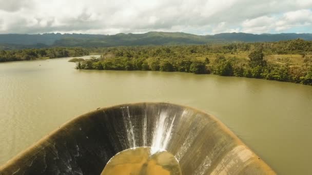 Staudamm am See, Bohol, Philippinen. — Stockvideo