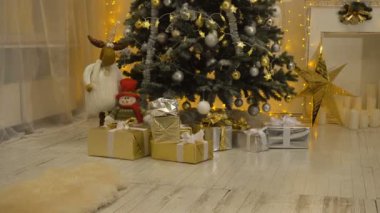 Madalyalı Noel ağacı.