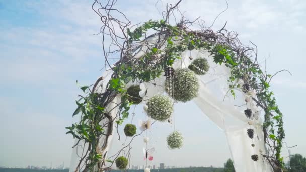 Wedding ceremony arch. — Stock Video