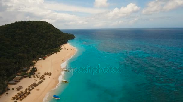 Vista aerea bellissima spiaggia sull'isola tropicale. Isola di Boracay Filippine. — Video Stock