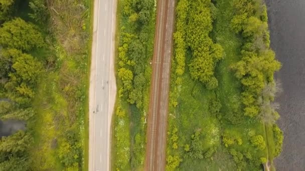 Demiryolu üzerinde havadan görünümü — Stok video