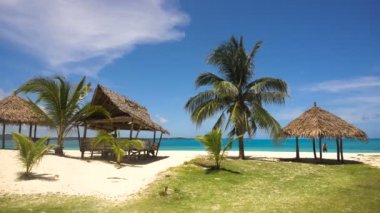 Güzel plaj tropikal adada. DACO Adası, Filipinler, Siargao.