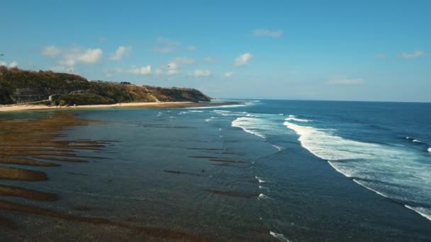 Vista aérea de la superficie del agua.Bali. — Vídeos de Stock