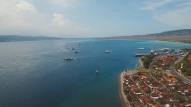 Gilimanuk, yolcu feribot limanı. Bali, Endonezya.
