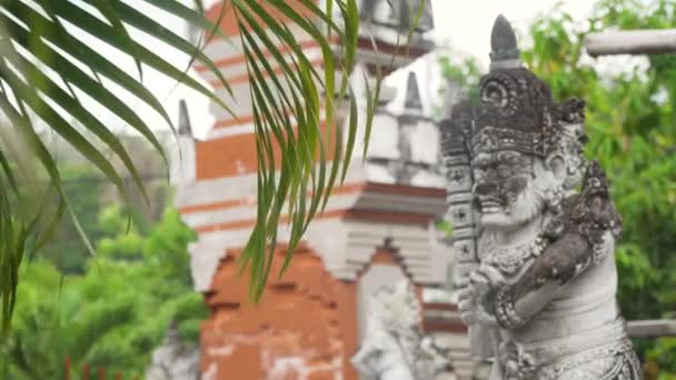 Βουδιστικός ναός στο νησί Μπαλί — Αρχείο Βίντεο