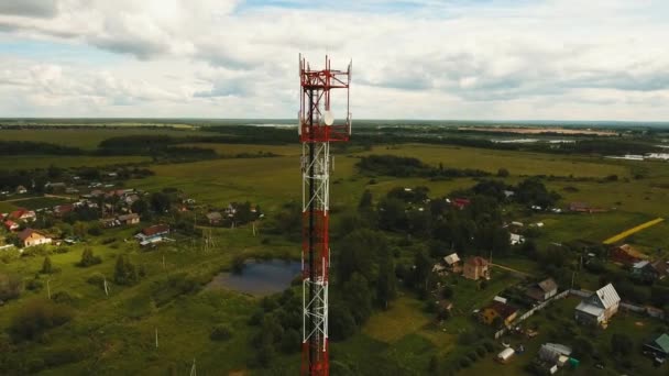 Torre de señal telefónica — Vídeo de stock