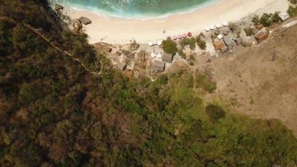 Vista aérea hermosa playa. Nusa Penida — Vídeo de stock