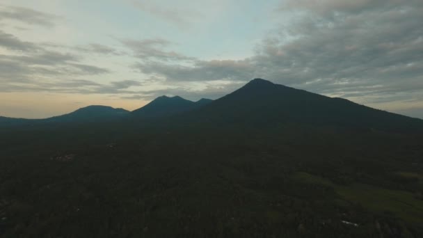 Vista da paisagem montanhosa. Bali. — Vídeo de Stock