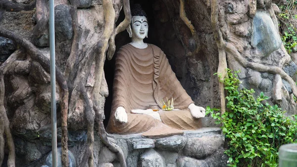 Statua Buda w świątyni wyspa Bali — Zdjęcie stockowe