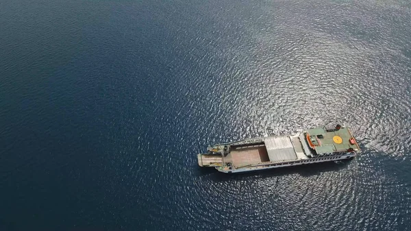 Ferry boat, en el mar Gilimanuk. Bali, Indonesia . — Foto de Stock