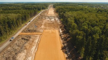 Yeni bir yol inşaatı.