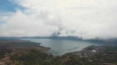 Volkan krater göl. Batur, Bali