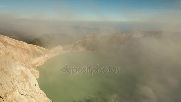 Kawah Ijen, Volcanic crater, where sulfur is mined. — Stock Video