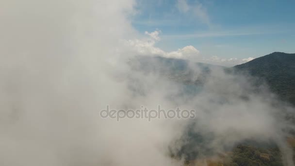 Meer in de bergen, eiland Bali, Indonesië. — Stockvideo