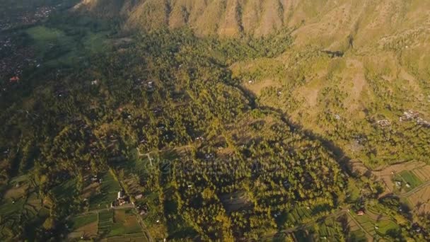 Vista da paisagem montanhosa e oceânica. Bali. — Vídeo de Stock