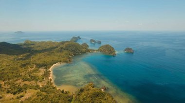 Hava güzel deniz manzarası görüntüleyin. Busuanga, Palawan, Filipinler.