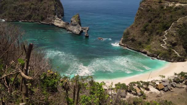 Praia tropical bonita. Nusa Penida — Vídeo de Stock