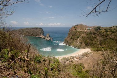 Tropik güzel plaj. Nusa Penida