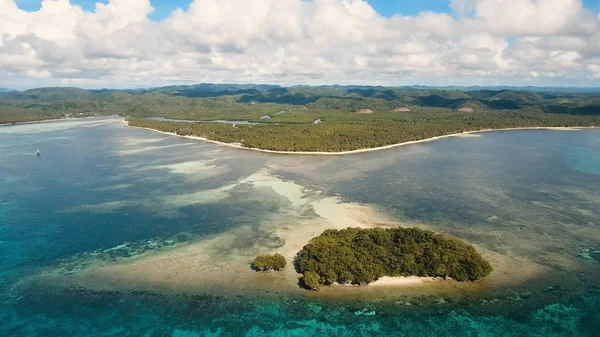 Vista aérea bela ilha tropical. Filipinas . — Fotografia de Stock