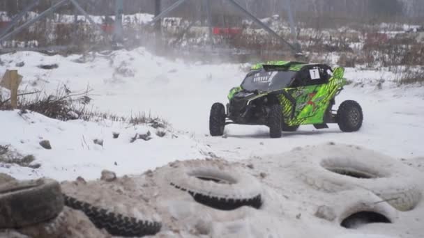 Racing Atv på vintern. Idrottstävling 27 januari 2018. — Stockvideo