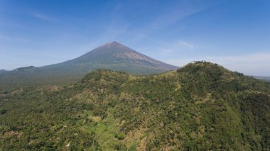 Aktif volkan Gunung Agung Bali, Endonezya 'da.