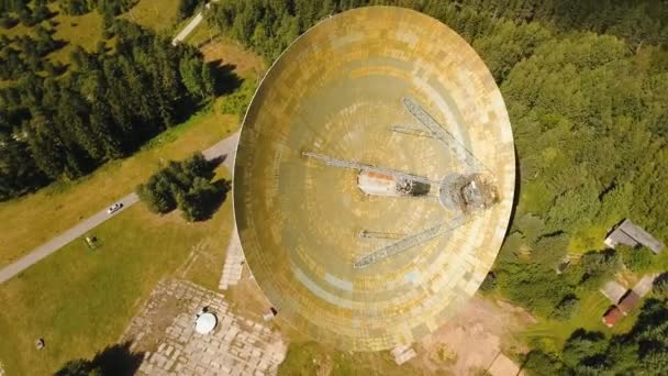 Obserwatorium Astronomiczne w lesie — Wideo stockowe