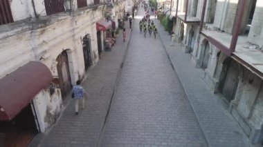 Şehrin Vigan, Filipinler yarışmalarda Bisiklete binme.