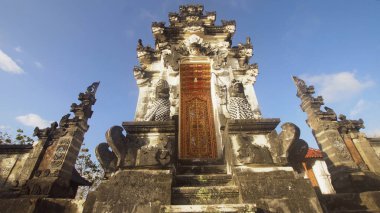 Hindu tapınağı Nusa Penida Adası.