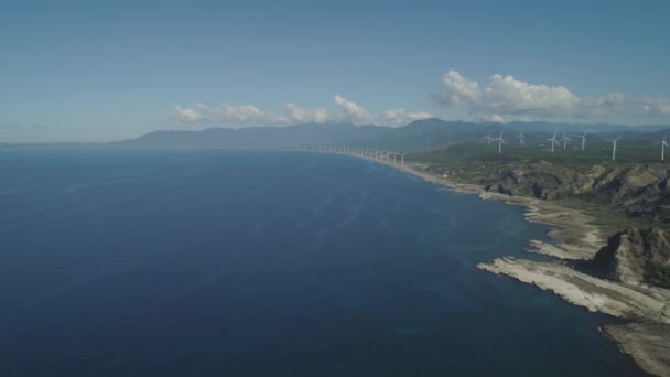 태양의 농장 과 풍차. 필리핀, 루손섬 — 비디오
