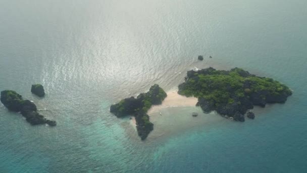 Seascape of Caramoan Islands, Camarines Sur, Filipíny. — Stock video