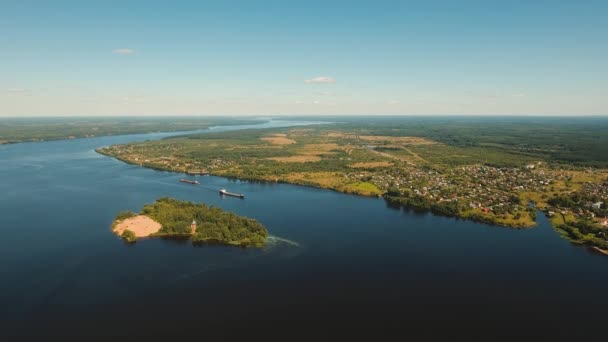Vue Aérienne.Paysage du champ, lac .
