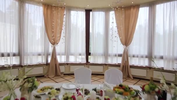 Festive banquet hall. — Stock Video