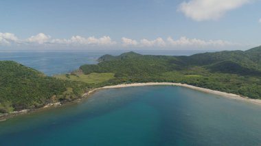 Sahil plaj Palau Island ile. Filipinler.