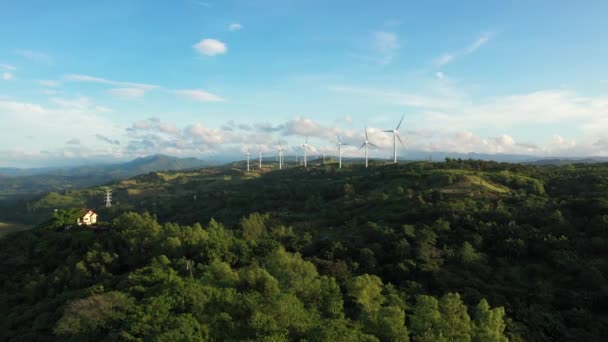 Fazenda de moinho de vento. Filipinas, Luzon — Vídeo de Stock