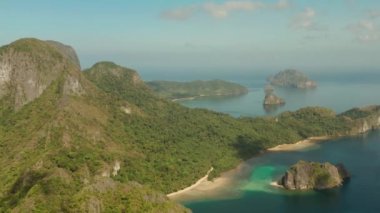 Tropik adaları olan deniz burnu El Nido, Palawan, Filipinler