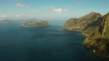 Tropik adaları olan deniz burnu El Nido, Palawan, Filipinler