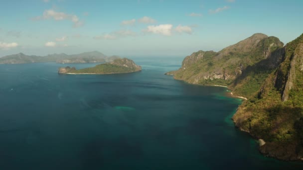 Havslandskap med tropiska öar El Nido, Palawan, Filippinerna — Stockvideo