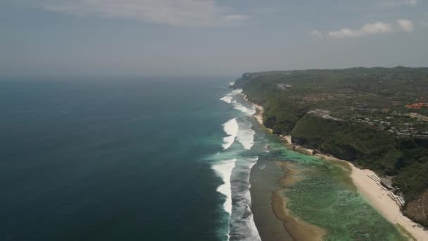 Paesaggio marino con spiaggia — Video Stock