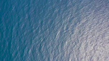 Deniz yüzeyi hava görüntüsü.