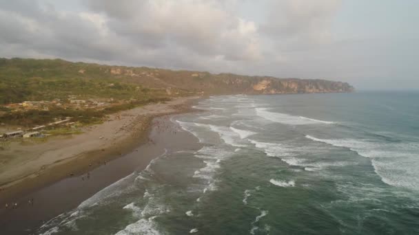 Homokos strand az óceán közelében Yogyakarta — Stock videók