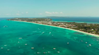 Beyaz kumlu plajlı Boracay Adası, Filipinler