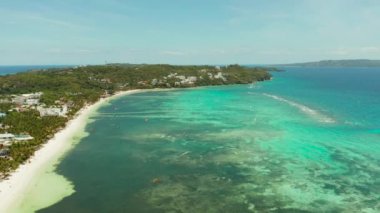 Bulabog sahilindeki uçurtmacılar, Boracay Adası, Filipinler
