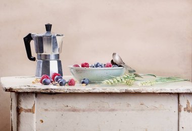 Granola ve Berry Brunch