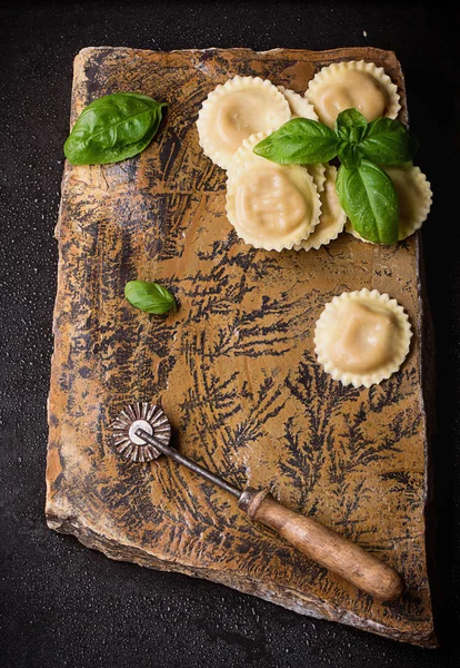 Pastas caseras frescas y Ravioli —  Fotos de Stock