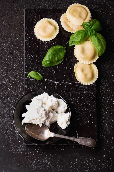 Pastas caseras frescas y Ravioli —  Fotos de Stock